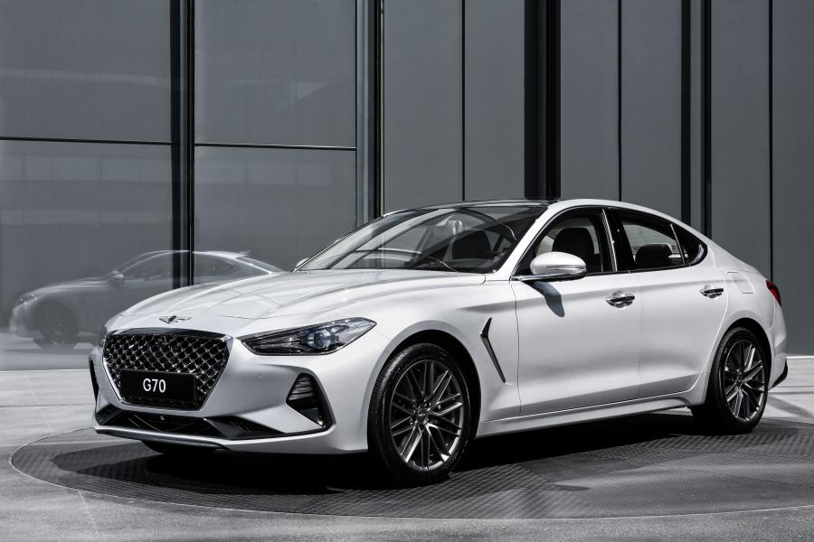 Genesis G70 3.3T 2017 года  (KR) (фото 34 из 86)